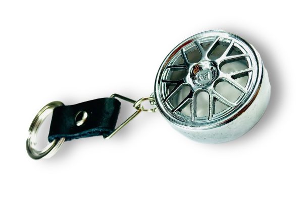 BRELOK DO KLUCZY – FELGA SAMOCHODOWA. IDEALNE DLA FANA MOTORYZACJI